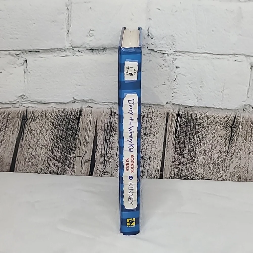 Kids/Children's Illustrated Fun Diary of a Wimpy Kid Two Book Set Book 2/Book 5